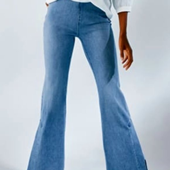 SOFT SURROUNDINGS PULL-ON FLARE JEANS HIGH RISE ELASTIC WAIST STRETCH DENIM sz L - Picture 1 of 7